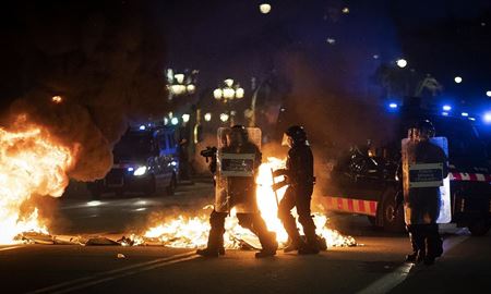 اعتراضات اسپانیا در پی دستگیری رپر مخالف پادشاهی