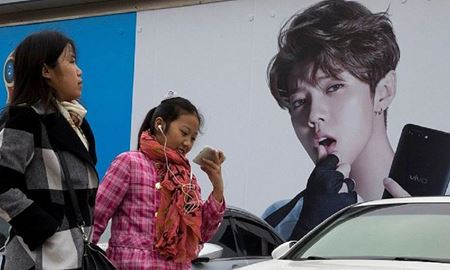 ممنوعیت پخش تصویر مردان با زیبایی و ظرافت زنانه در تلویزیون دولتی چین