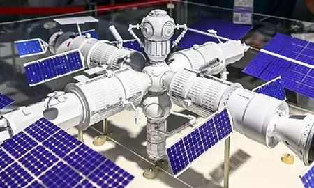 رونمایی روس‌ها از ماکت نخستین ایستگاه فضایی این کشور