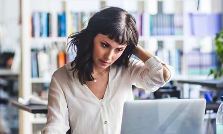 چرا بسیاری از زنان شاغل در استرالیا به دنبال تغییر شغل هستند؟