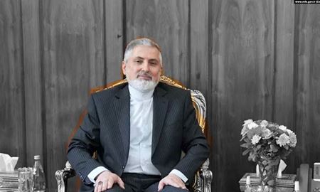  وبسایت استرالیایی گزارش داد: سفیر اخراجی جمهوری اسلامی از استرالیا با خودروی لکسوس به سرعت سفارت را ترک کرد