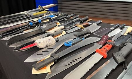 رکورد کشف و ضبط بیش از 15000 قبضه سلاح سرد در ایالت ویکتوریا