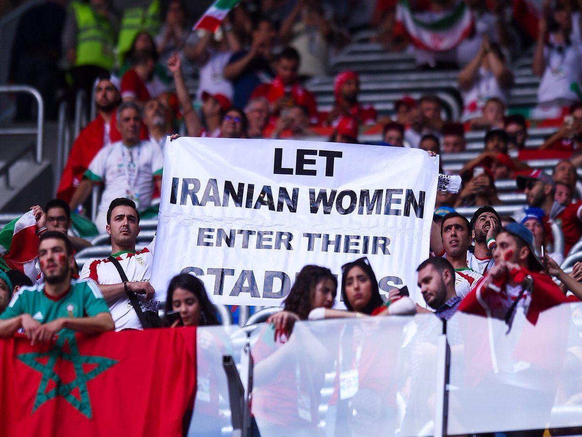 فیفا مجوز شعار حمایت از حضور زنان ایرانی در ورزشگاه‌ها را صادر کرده‌ است