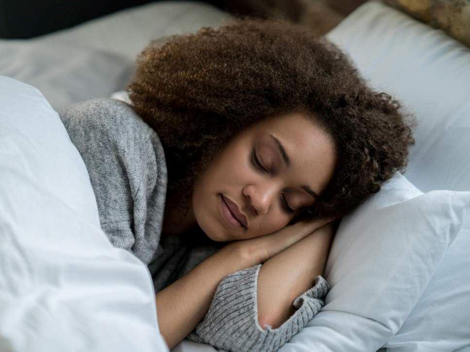 متخصصان استرالیا..استفاده از لباس پشمی به شما کمک می کند تا بهتر بخوابید