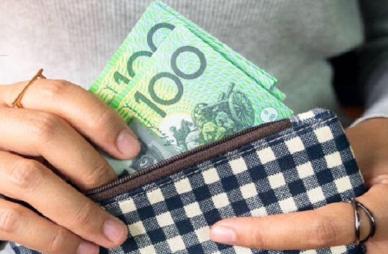 مستمری بگیران استرالیا پول بیشتری دریافت می کنند