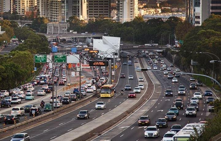 سیدنی با تکنولوژی هوشمند به جنگ ترافیک می‌رود