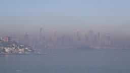 بدلیل دود غلیظ ناشی از آتش‌سوزی‌ها ، آسمان سیدنی سیاه‌پوش شد