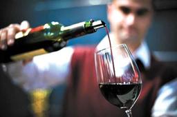 چه اتفاقی روی می دهد اگر شما هر شب یک لیوان شراب بنوشید؟