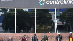 افزایش حداقل 100 دلار درهفته به پرداخت جاب سیکر و الحاق آن به حقوق و دستمزد 