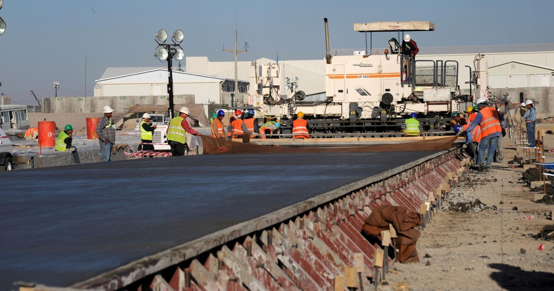 هدر رفتن ۲.۴ میلیارد دلار از پروژه‌های بازسازی افغانستان