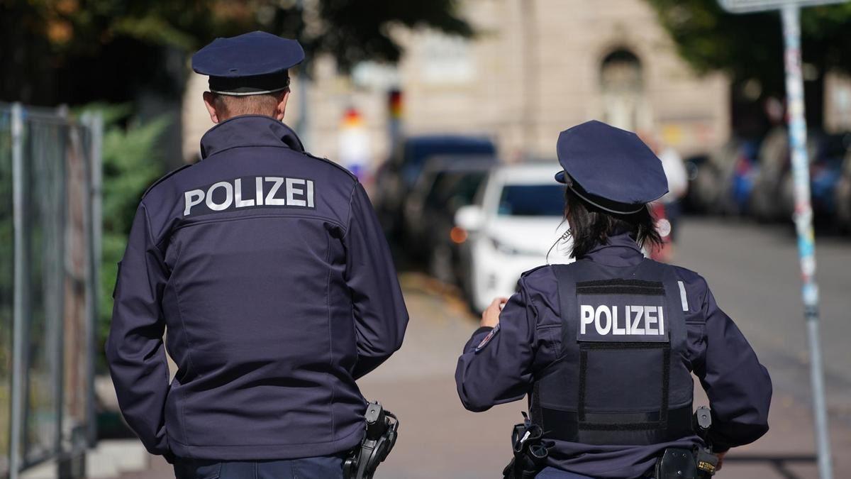 دستگیری یک ایرانی در برلین به اتهام قاچاق انسان به آلمان