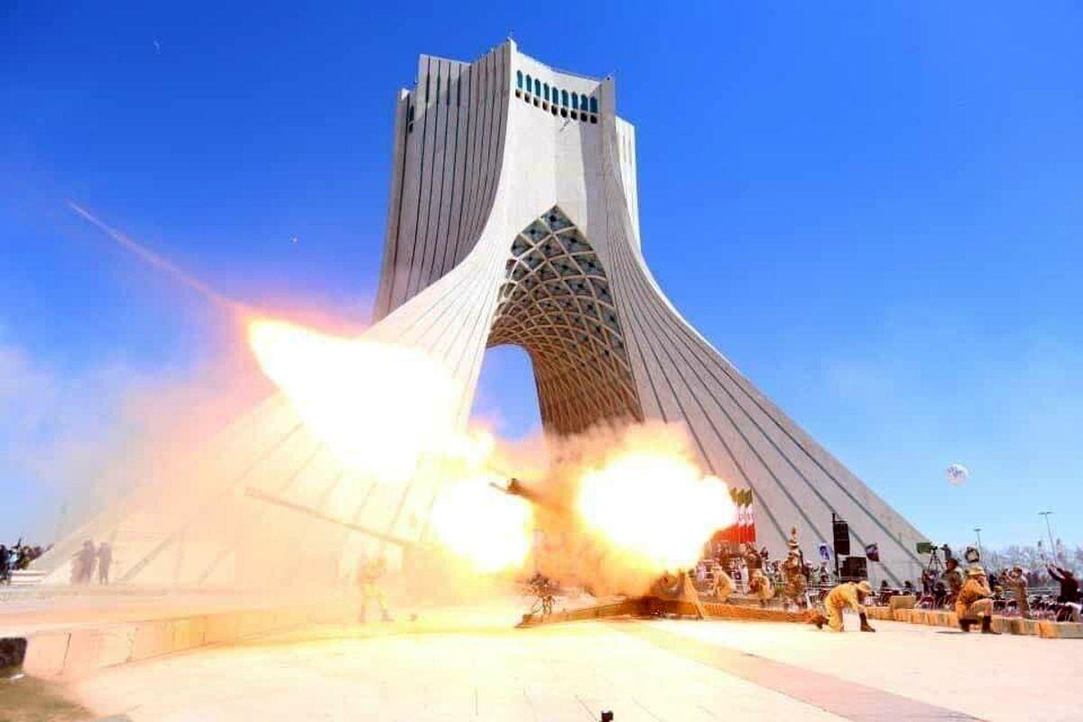 ترک‌های تازه بر پیکر برج آزادی در تهران