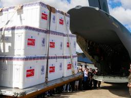 سازمان‌های خیریه بریتانیا: به کشورهای فقیر واکسن صادر کنید