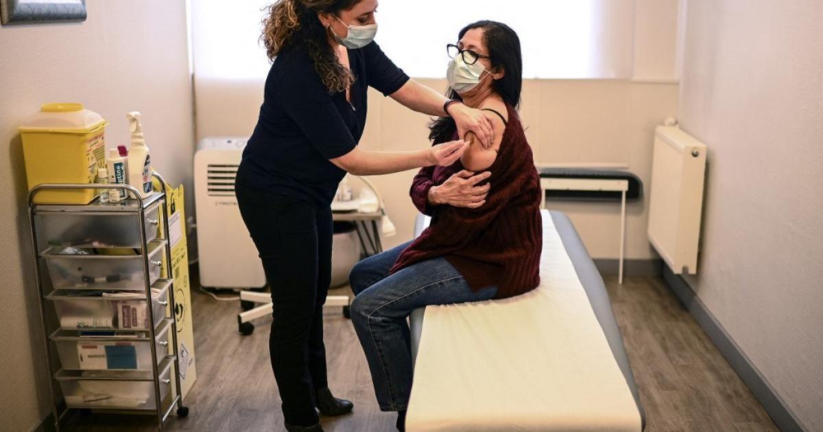 تایید تزریق واکسن آسترازنکا و لختگی خون