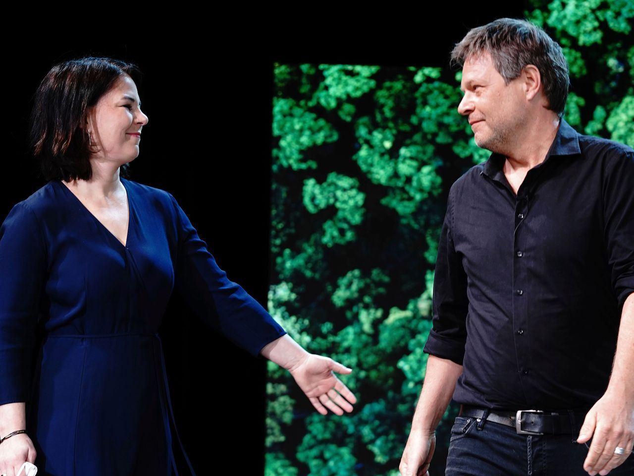 یک معامله‌گر رمز ارز خواستار ممنوعیت بیت‌کوین شد