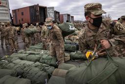 آغاز خروج نیروهای ناتو از افغانستان