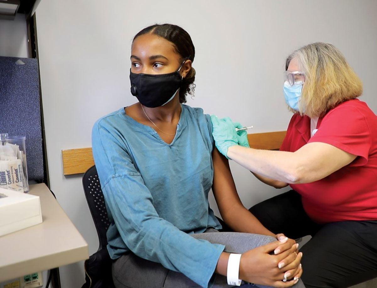 تایید واکسن فایزر- بایونتک برای 12 تا 15ساله‌ها در اروپا