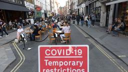 تعویق برداشتن محدودیت‌‌ها در بریتانیا