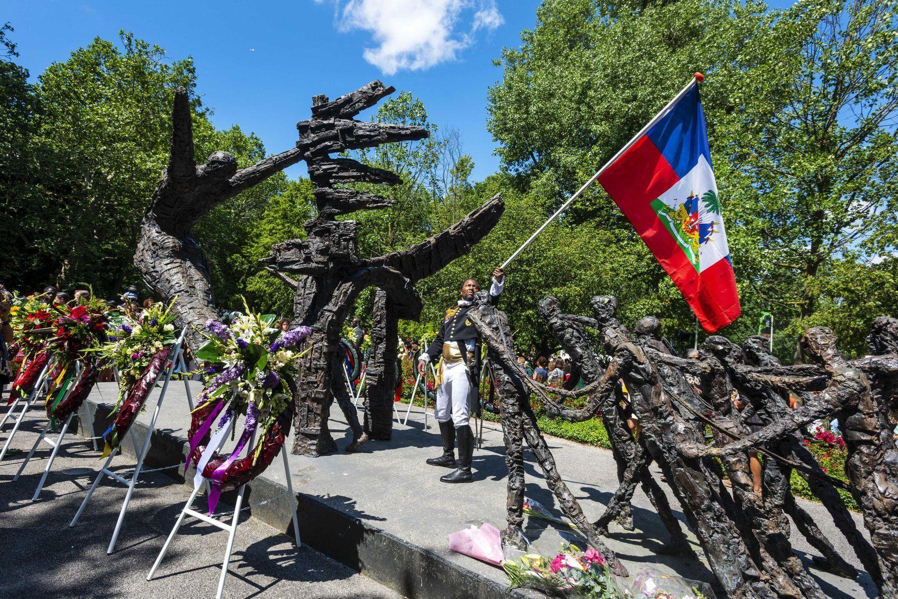 عذرخواهی شهردار آمستردام از برده‌داری در این کشور