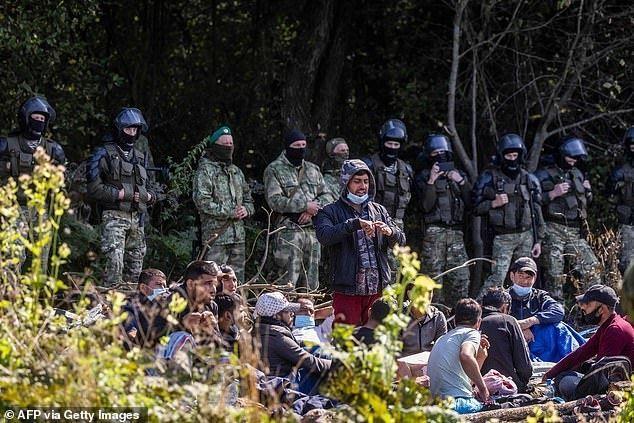 سرگردانی پناهندگان افغان در مرز بلاروس و لهستان