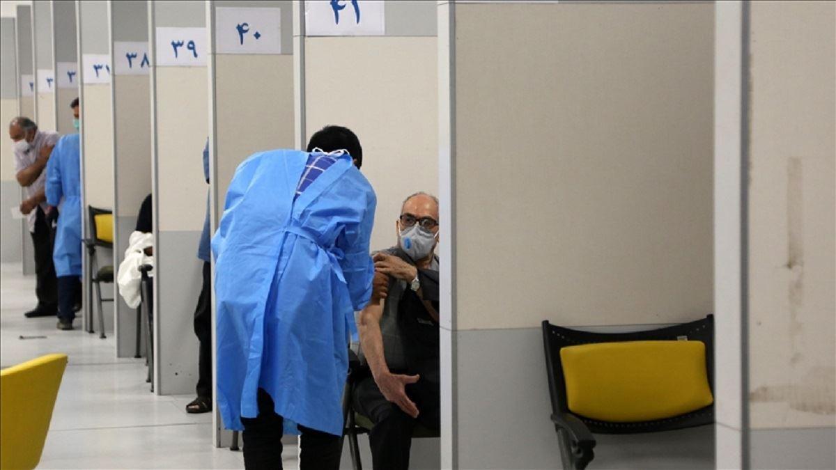 بحران کمبود واکسن در ایران و تعطیلی مراکز واکسیناسیون