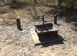 گردشگری استرالیا/منطقه قلمرو شمالی..Elsey National Park, NT/چشمه های آب گرم (Mataranka Thermal Pool and Rainbow Springs )