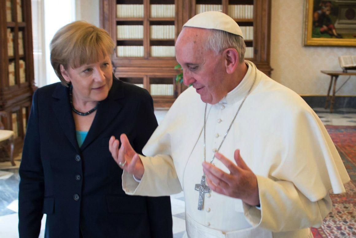 درخواست از پاپ برای پیگیری آزار جنسی کودکان در کلیساها 