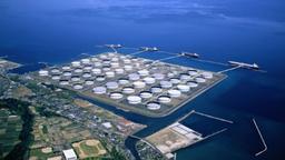 ژاپن آماده برداشت از ذخایر نفت استراتژیک خود برای مقابله با افزایش قیمت‌ها