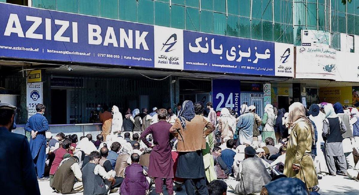 خطر ورشکستگی نظام بانکی افغانستان با روی کار آمدن طالبان