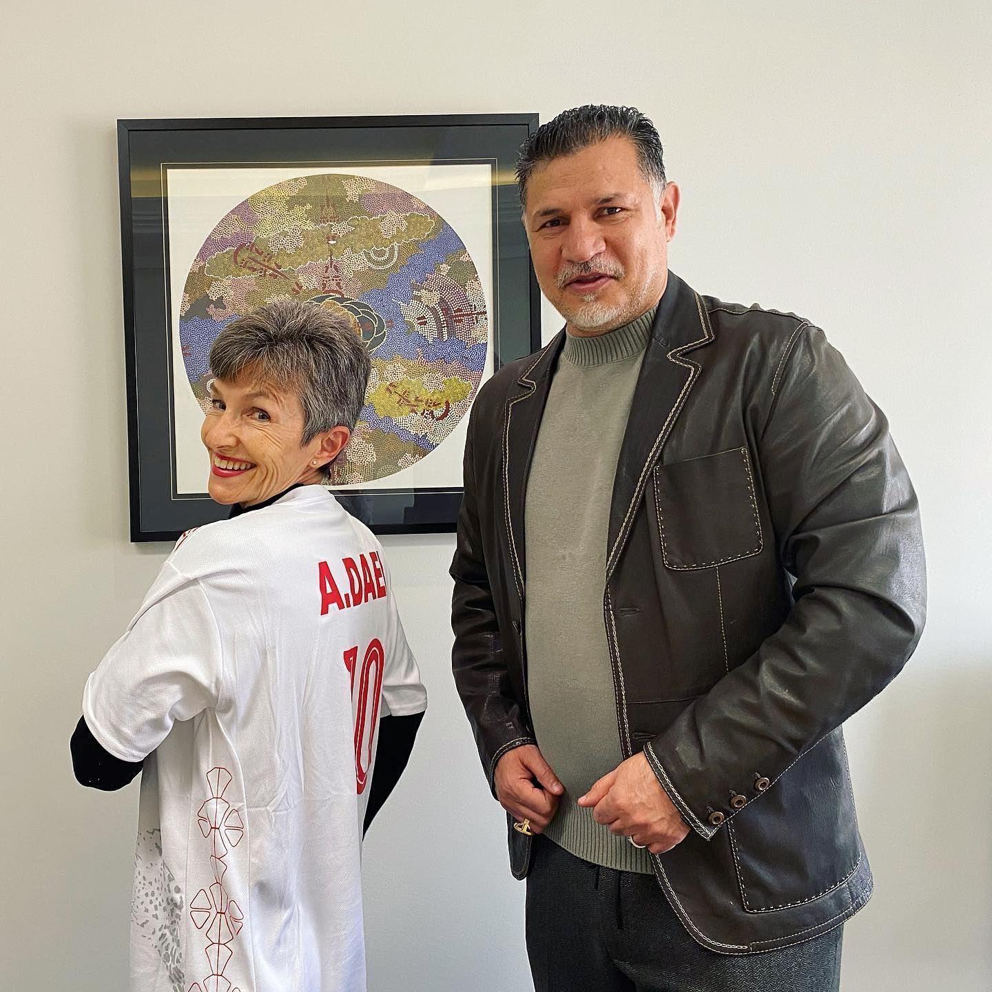 حضور علی دائی در سفارت استرالیا در ایران