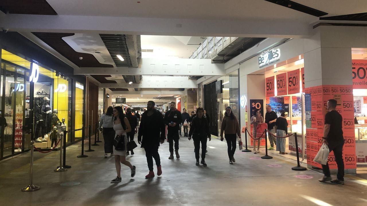 تعطیلی مشاغل کوچک با فقدان کیت‌های تست سریع آنتی ژن رایگان در استرالیا