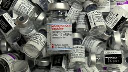 مدرنا از ضرورت تزریق دوز چهارم واکسن تا پاییز سال آینده خبر داد