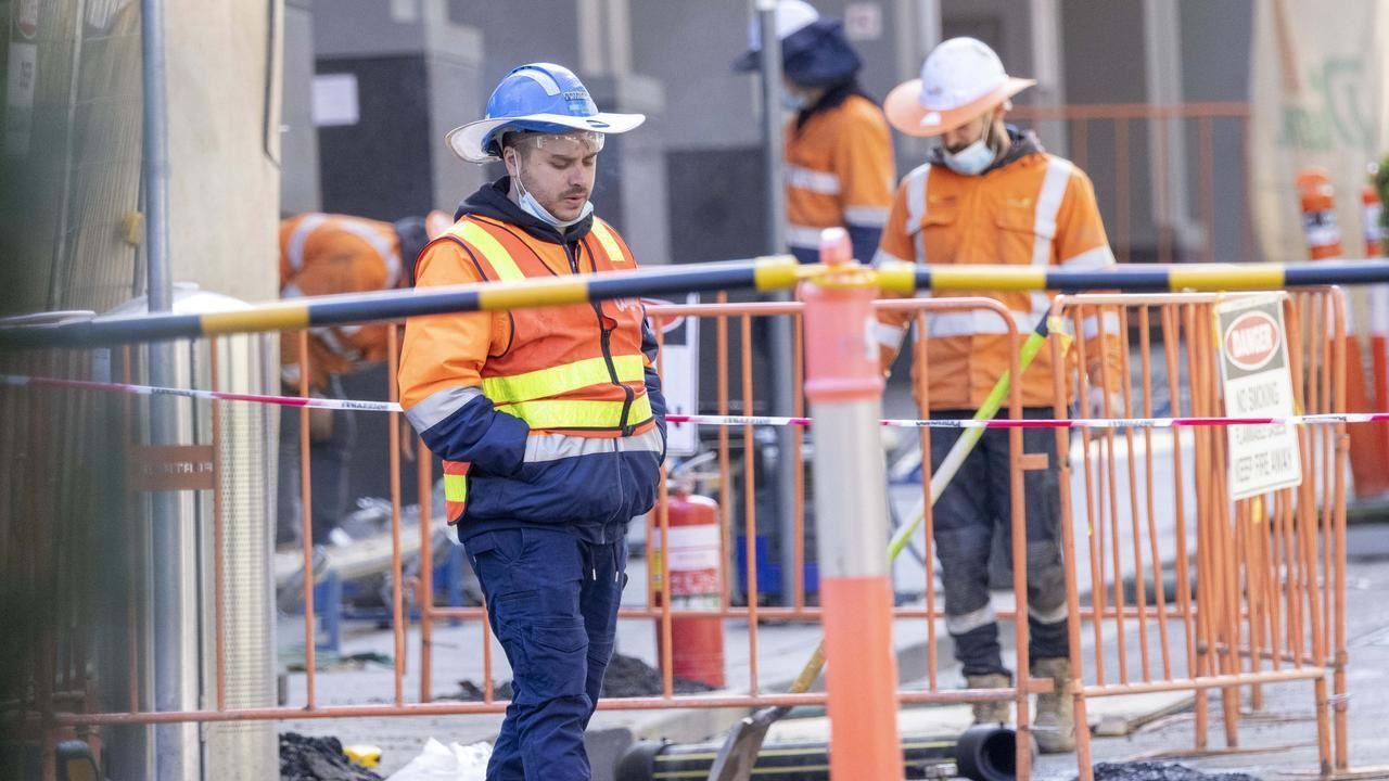 جدال اتحادیه‌های کارگری و دولت استرالیا بر سر مقررات بازگشت به کار