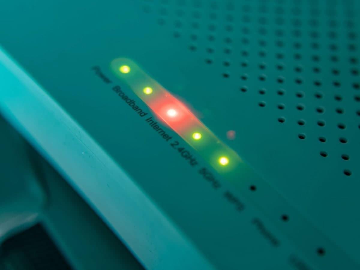 6 ماه حبس برای پدری که اینترنت شهر را قطع کرد