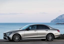 توقف ثبت سفارش بدلیل تقاضای بیش از حد فروش مرسدس بنز E کلاس