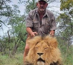 کشته شدن شکارچی و آزارگر حیوانات در آفریقای جنوبی