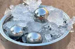 کشف شکلی از یخ که ساختاری شبیه به آب مایع دارد