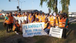 گزارش ای‌بی‌سی از پیاده‌روی ۶۵۰ کیلومتری زنان پناهنده برای کسب ویزای اقامت دائم استرالیا