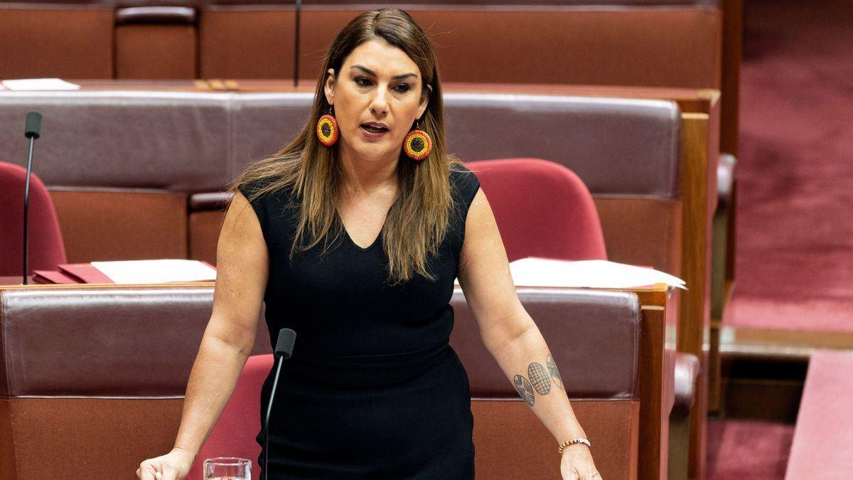 تهدید سناتور مستقل سنای استرالیا از سوی نئونازی‌ها