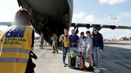 بازگشت نخستین گروه از شهروندان استرالیایی به کشور پس از ترک اسرائیل