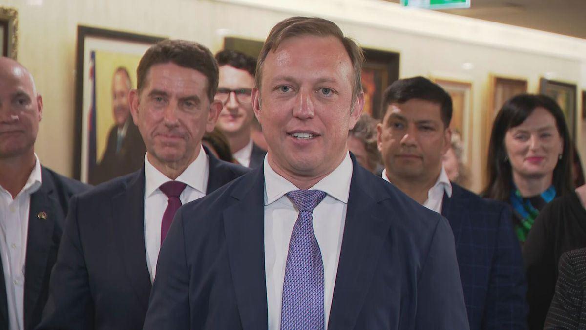 استیون مایلز به عنوان نخست‌وزیر جدید کوئینزلند سوگند یاد کرد