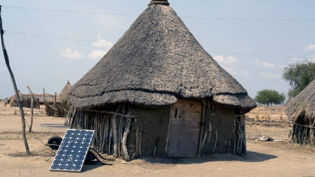 نیاز صنعت انرژی خورشیدی آلمان بە دەها هزار نیروی کار