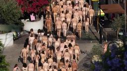 نمایش هزاران زن و مرد عریان در بریزبن، ایالت کوئینزلند