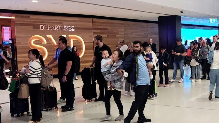 قطع شدن سیستم پردازش پاسپورت فرودگاه‌های استرالیا، مسافران را با مشکل مواجه کرد