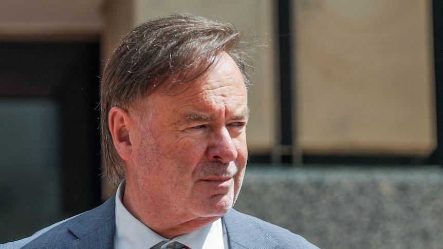 محکومیت قاضی دادگاه عالی به 100 ساعت کار اجتماعی در ایالت تاسمانی 