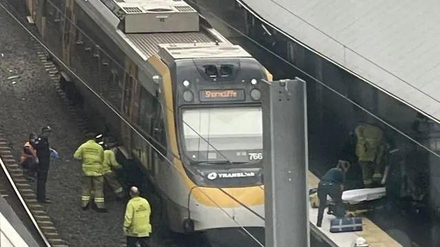 برخورد شدید قطار با عابر پیاده در پایتخت ایالت کوئینزلند