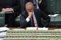 سرانجام، قوانین ضد مهاجرتی گسترده دولت آلبانیز به تصویب رسید