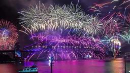 سیدنی در انتظار باشکو‌ترین و بزرگترین جشن شب سال نو میلادی