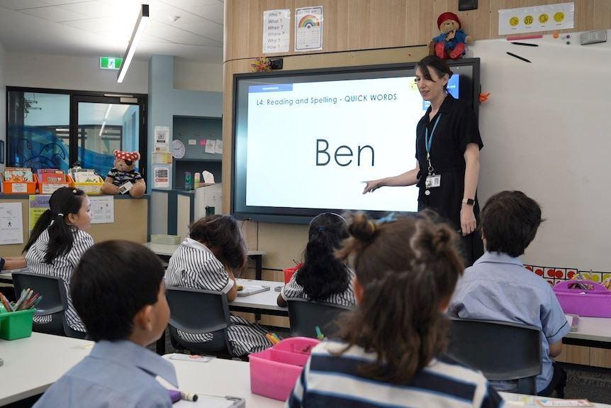 استفاده از سیستم آموزشی فونیکس(Phonics) در مدارس ابتدایی ایالت ویکتوریا