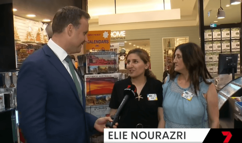 خوشحالی مالک ایرانی فروشگاه، از برنده شدن مشتری 50 میلیون دلاری لاتاری در استرالیا